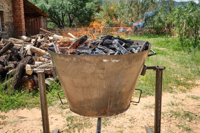 Learning Advanced Survival Skills – eBookArtisanal biochar production in a Kontiki-KilnBy Tim Brunauer, GIZ - email to user:Pgallert for upload, CC BY-SA 4.0, https://commons.wikimedia.org/w/index.php?curid=143213046