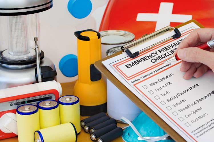 Key Items Many Survival Preppers Forget Overlooked Daily Use Items