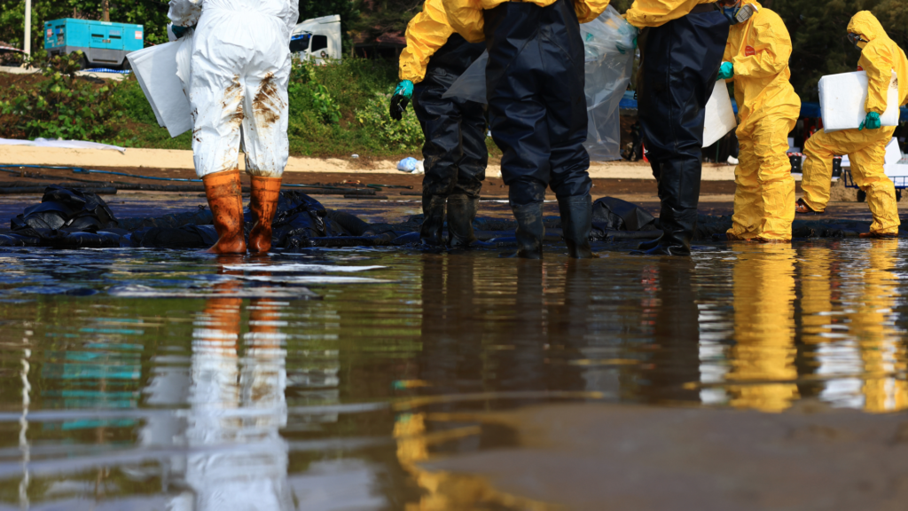 Chemical Spill Survival Planning for Seniors: Shelter and Evacuation Safety