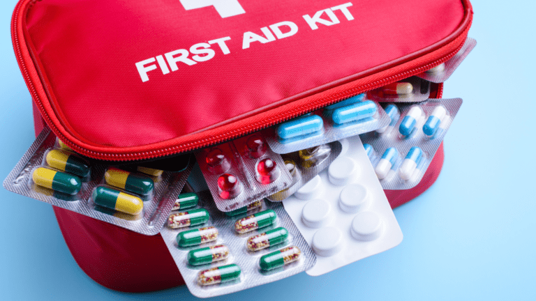 How to Build a Practical Emergency First Aid Kit for Survival